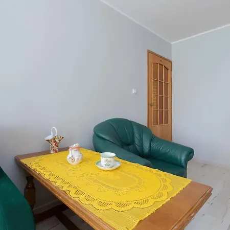 Apartment Atmospheric 3city In With Two Bedrooms And Balcony By Renters